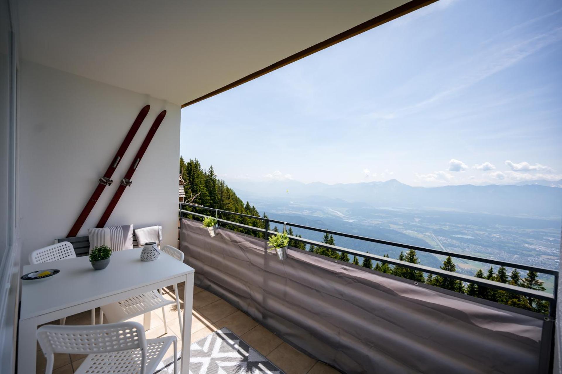 Mooki Mountain & Pool Gerlitzen Apartment Kanzelhohe المظهر الخارجي الصورة